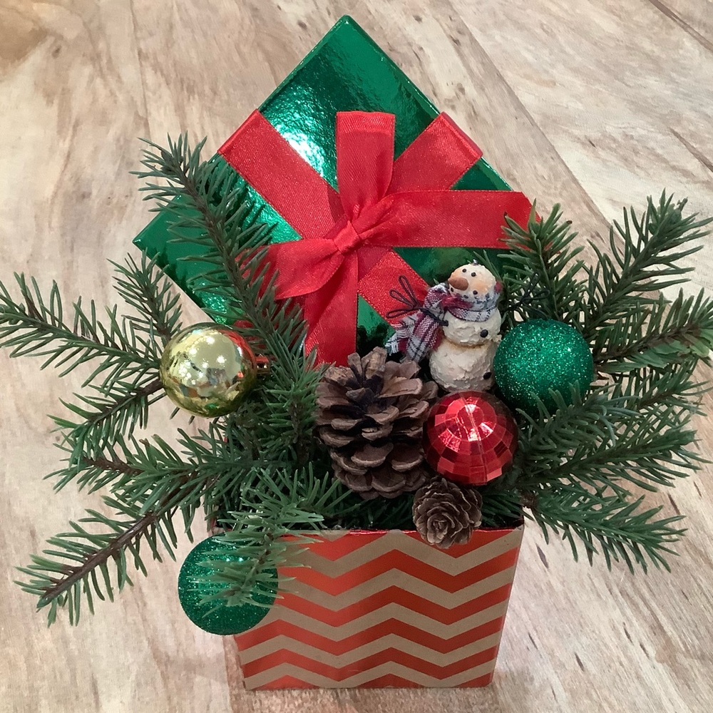 Small Christmas Floral Design With Snowman
